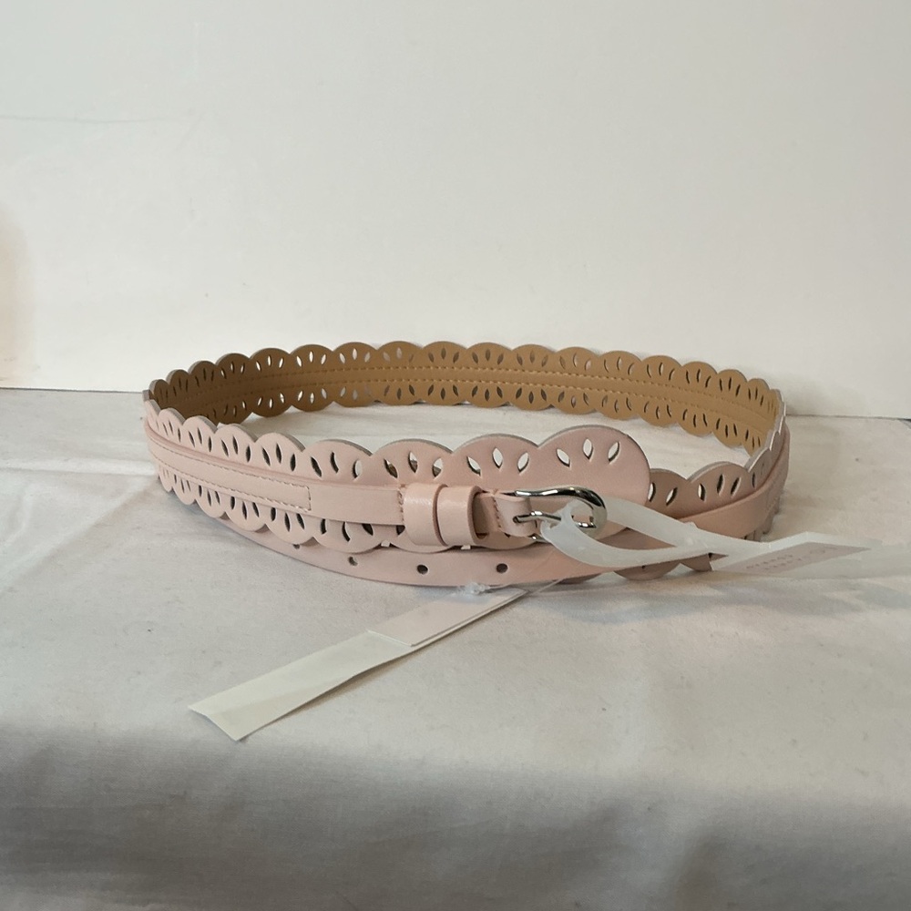 Elegant Pink Scalloped Women's Belt
